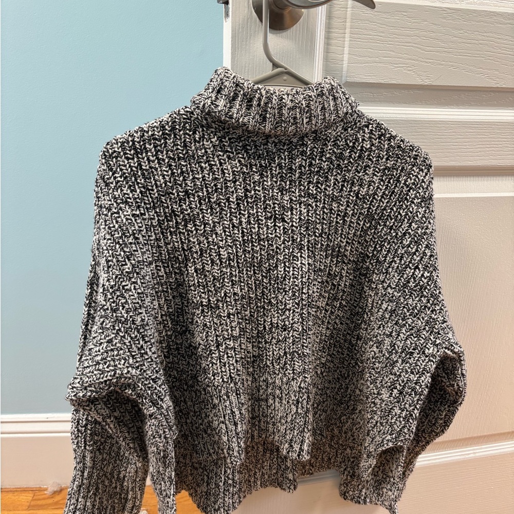 Madewell Women's Black and White Sweater